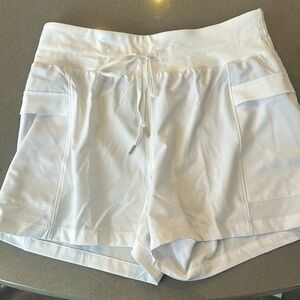 NWT CALIA mid-rise short